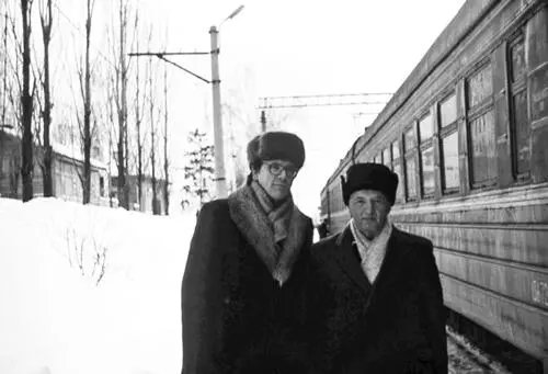 Рис 328 А Т Фоменко и М Й Вишик в одной из известных Воронежских Зимних - фото 126