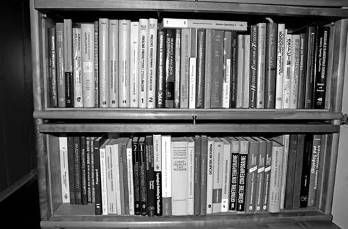 Рис 3225 Некоторые мои книги по математике Здесь представлено также - фото 351