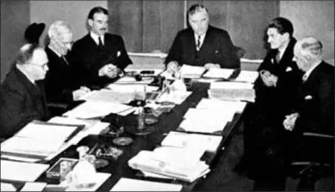 Melbourne 27 September 1939 Inaugural meeting of the Australian War Cabinet - фото 22