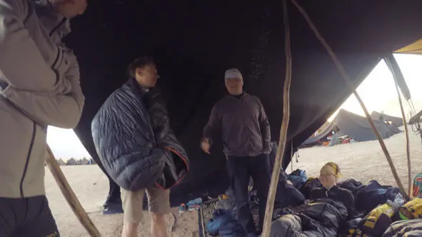 Но мой лёгкий дискомфорт это ещё цветочки Многие ночью изза холода не - фото 21