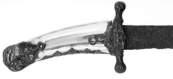 Khazarstyle sabre and scabbard furniture from the Caucasus 10th century with - фото 21
