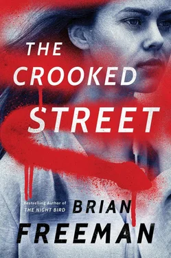 Brian Freeman The Crooked Street обложка книги