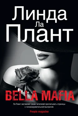Линда Ла Плант Bella Mafia обложка книги