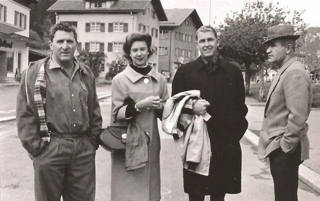 Shaw in Klosters in 1960 with from left to right Kathy Parrish her husband - фото 91