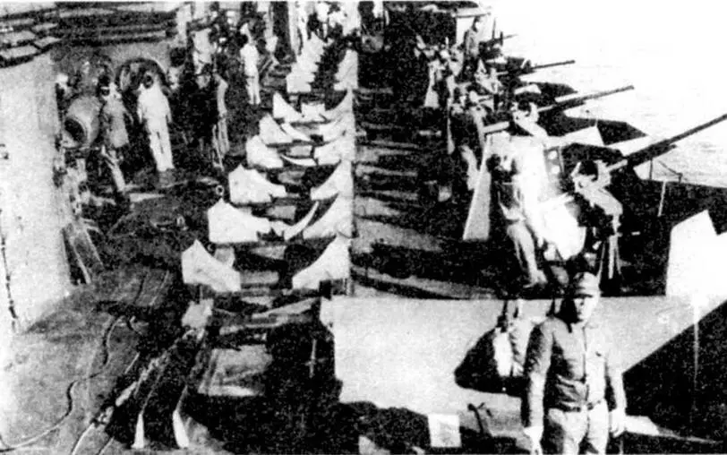 На крейсере Китаками 1945 г Бой подводной лодки Флэшер с легким - фото 53