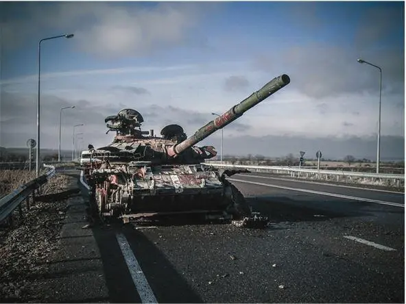 Трасса КраснодонЛуганск Декабрь 2014 г Это не абстрактные данные в - фото 8