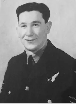 David Alletson Flight Engineer John and Adelaides wedding 1945 John Martin - фото 5