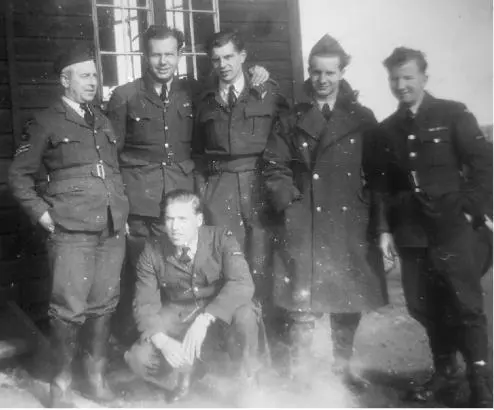 John Martin in uniform back row centre John and Adelaide 2018 John Martin - фото 7