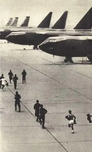 Примечания 1 Материалы XXVI съезда КПСС М 1981 с 21 2 Леинин В И - фото 12
