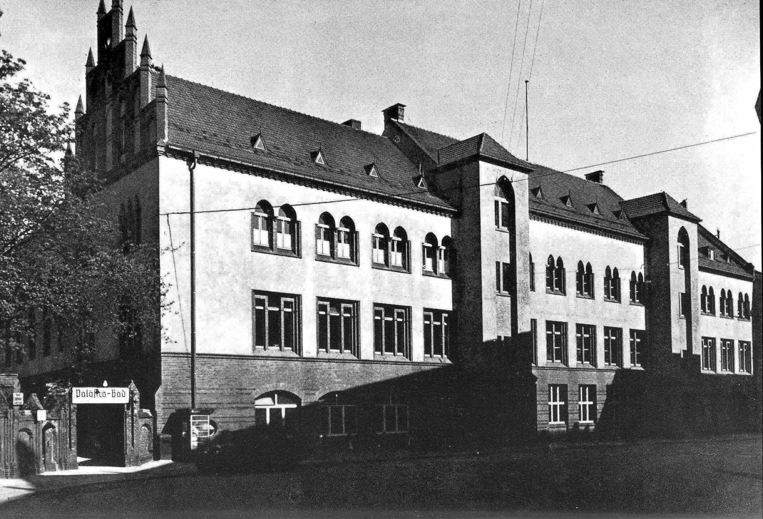 Илл 54 страница слева Палестра Альбертина Илл 55 Студенческая - фото 54
