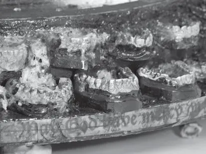 Detail shot of Eagles art installation And here I am afraid to admit I - фото 61