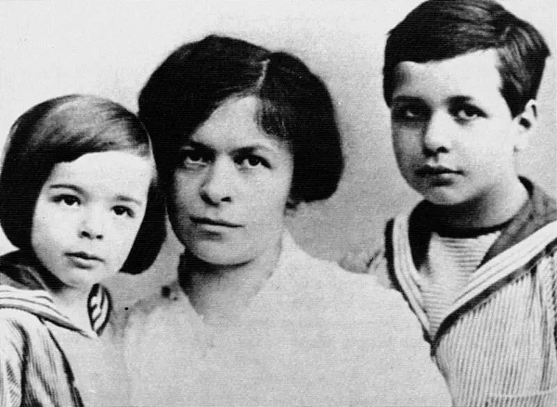 ТЭТЭ МИЛЕВА И ГАНС АЛЬБЕРТ 25 ноября 1915 года в большом лектории Прусской - фото 33