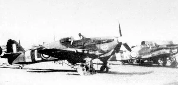 Харрикейны IIC из 2й эскадрильи египетских ВВС 1944 г Иранский - фото 204