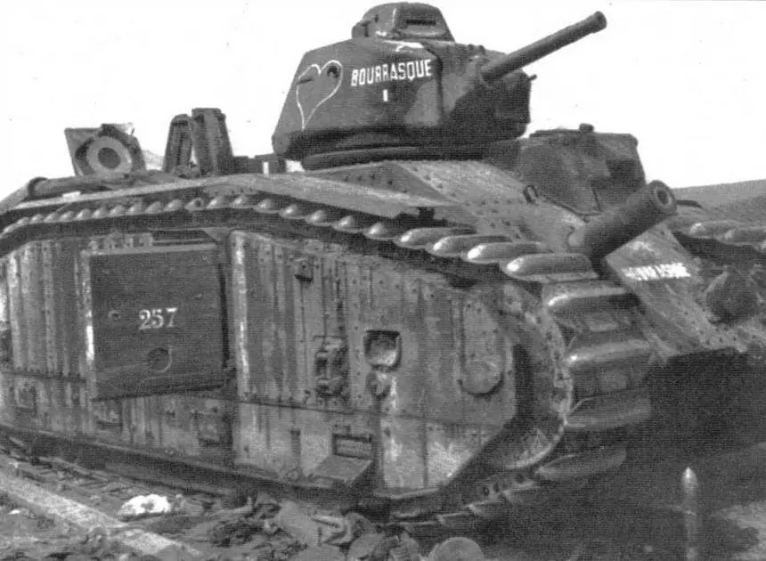 Подбитый B1bis из состава 15го танкового батальона 2й танковой дивизии Район - фото 51