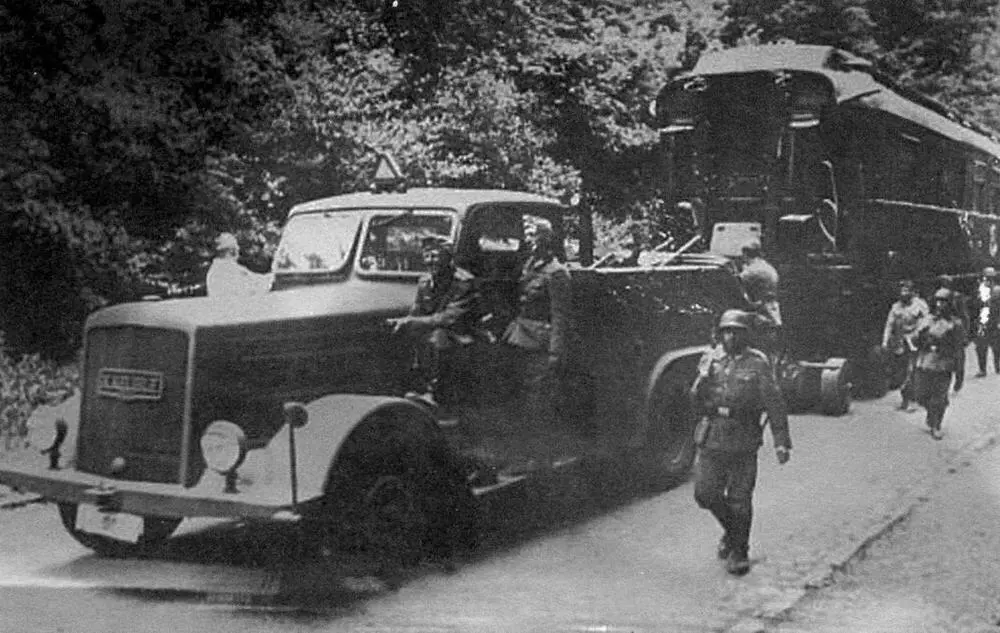 На редкой открытке конца 1930х гг представлен тягач Kaelble Z6V2A - фото 45