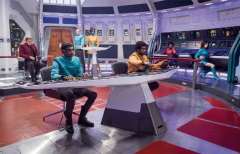 Tanya Lodge hair and makeup designerOne of my priorities was to make the - фото 158