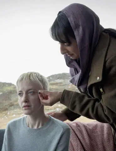 Charlie BrookerJohns got a weird habit of attaching an image to every email - фото 174