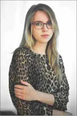 Художникиллюстратор Выросла в городе Анапа там же училась в школе искусств - фото 48