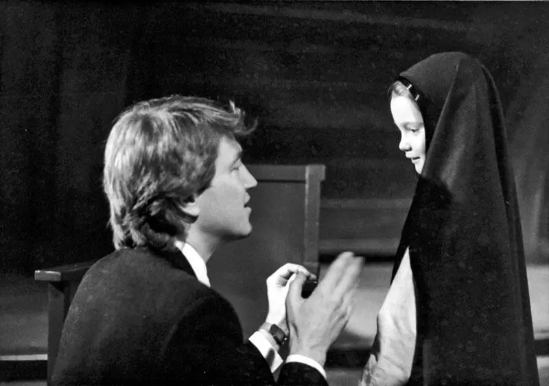 Линч и актриса Алисия Витт на съемках фильма Дюна 1983 Предоставлено - фото 35