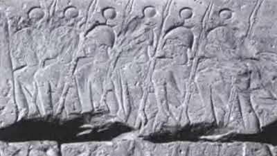 Воины шардана в характерных шлемах часть сил вторжения народов моря - фото 29