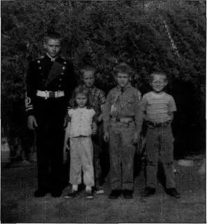 Dressed for success Unfortunately the uniform made the man Bill in his - фото 25