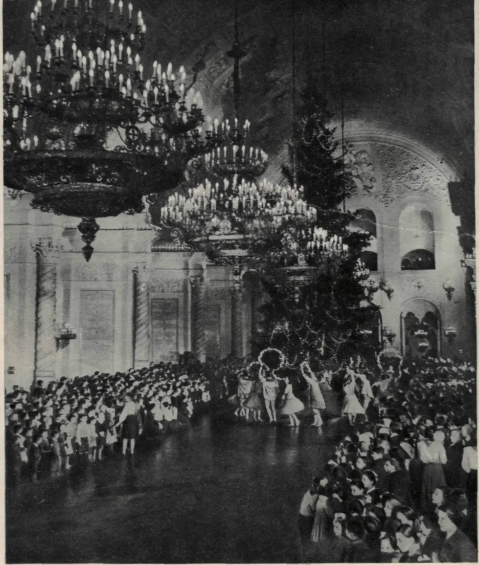 На елке в Большом Кремлёвском дворце ПИОНЕР 2 февраль 1954 г ЕЖЕМЕСЯЧНЫЙ - фото 2