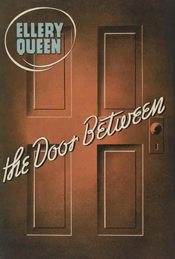 Эллери Куин The Door Between обложка книги