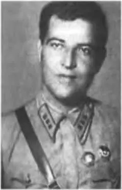 Один из специалистов по диверсиям Артур Спрогис 19041980 Вот на эту - фото 4