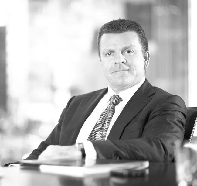 Харрис Фрикер стал генеральным директором компании GMP Capital в 2010 году - фото 9
