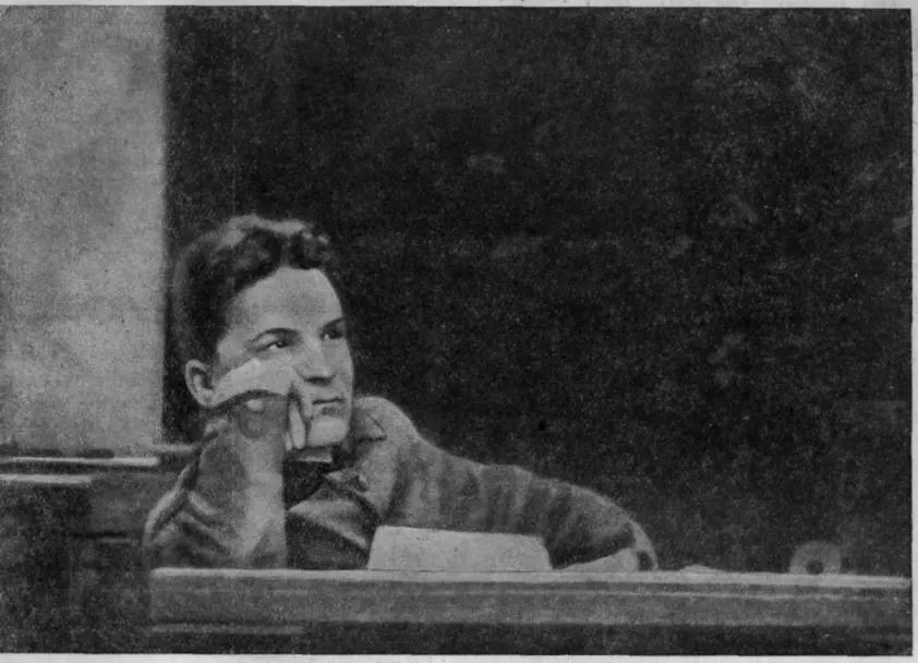 Сергей Миронович Киров Снимок сделан в марте 1929 года Пять лет назад 1 - фото 9