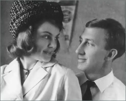 Дома с Игорем 1962 г Мама 198 г И Нетто Н Симонян Л Яшин с будущими - фото 9