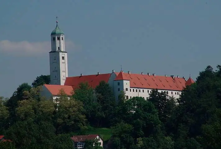 Замок Фуггеров в Киргхайме Автор изображения Tilman2007 В XVI веке чисто - фото 60