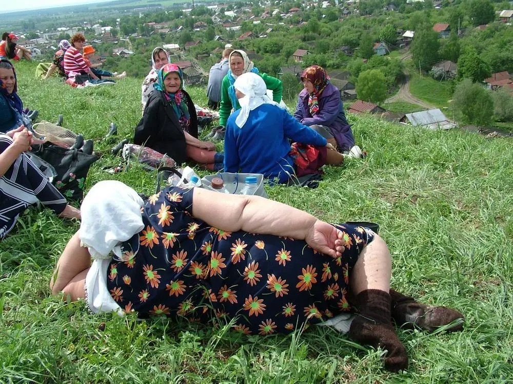 Поселок Сурское Ульяновская область Паломники на священной горе - фото 20