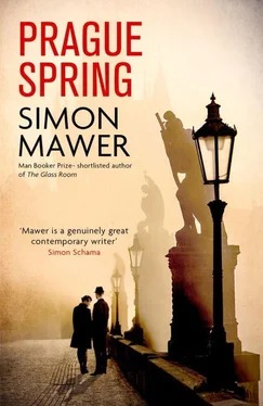 Саймон Моуэр Prague Spring обложка книги