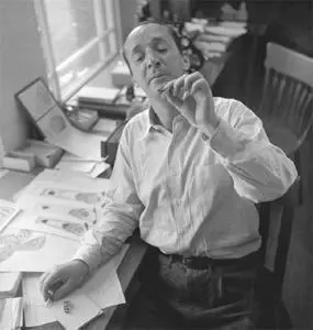 Vladimir Nabokov holding a butterfly 1947 at Harvards Museum of Comparative - фото 4