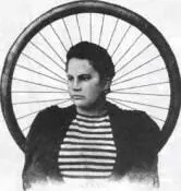 ЕД Абрикосова совершившая поездку на самокате из Петербурга в Москву 1894 - фото 47