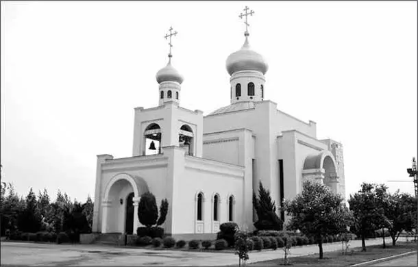 Храм Живоначальной Троицы Храм Живоначальной Троицы был открыт по просьбе - фото 26