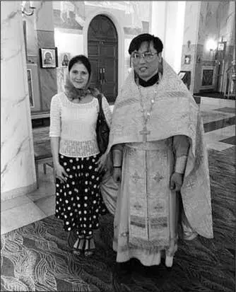 Северокорейский священник отец Фёдор и коллега автора Людмила Захарова Напротив - фото 28