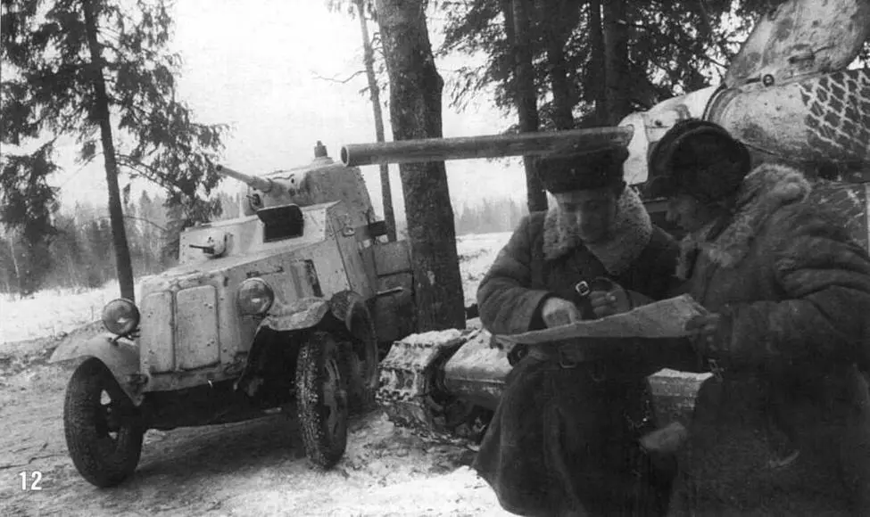 БА10 и Т34 1 й Гвардейской танковой бригады На Т34 нанесена белая сетка - фото 13