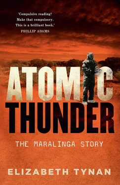 Elizabeth Tynan Atomic Thunder: The Maralinga Story обложка книги