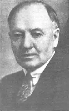 Бэрд Т Сполдинг Титульная страница первого издания Книги 1 1924 Объявление - фото 1