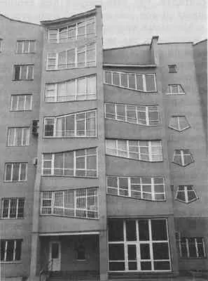 Фрагмент нового дома ул Донецкая 4 Есть ещё заметный объем в южной - фото 91