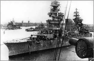 Линкор Парижская Коммуна Поти 1942 г 23 марта линкор пришел в Поти где - фото 31