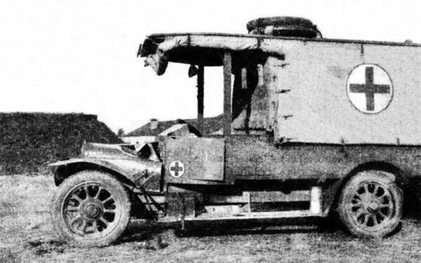 Фото из журнала Самоход санитарный автомобиль Остин с двигателем 20 лс - фото 25