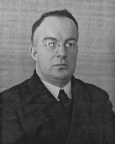 Fritz Sander cohead of the furnace construction division at Topf and Sons - фото 10