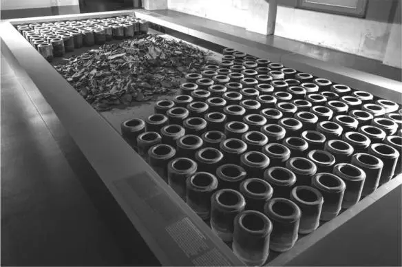 A collection of ash canisters and fire bricks made by Topf and Sons for the SS - фото 28