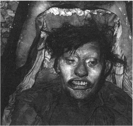 ABOVE OPPOSITE John Hartnell He was wrapped in a shroud wearing a cap - фото 26