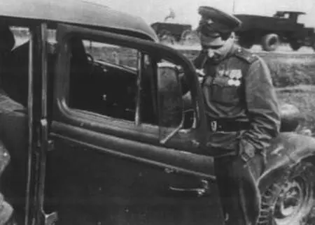 На дорогах войны 1944 год К Симонов и И Эренбург на Харьковском - фото 24