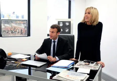 Elle le conseille et le guide depuis plus de vingt ans Mais pendant la - фото 6