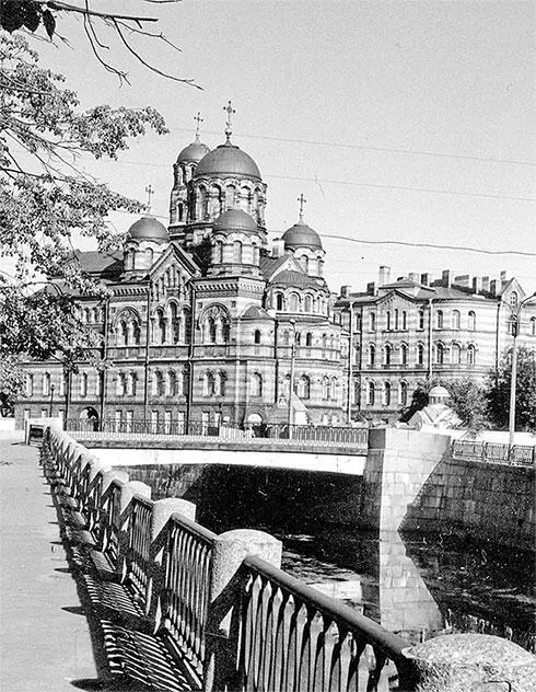 По ходатайству Иоанна Кронштадтского в 1902 году санктпетербургское Сурское - фото 6